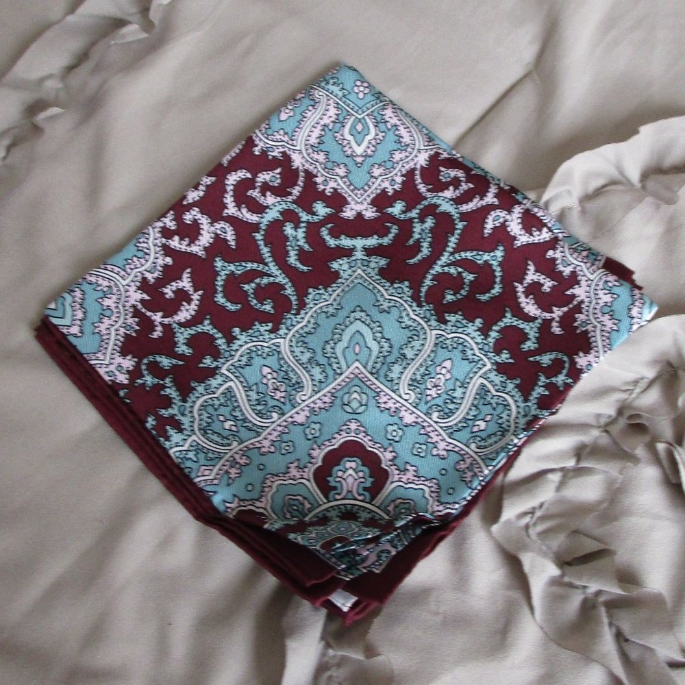 VTG Dorce large 100% silk scarf made in Japan